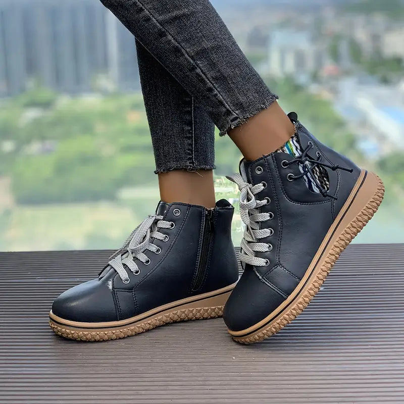 Stivaletti Donna Casual con Lacci e Zip Laterale - Comfort e Stile D'Impatto